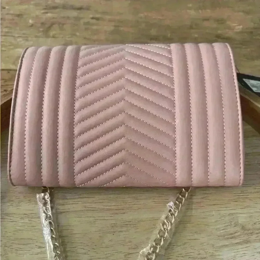 BADGLEY MISHKA Quilted Cossbody Purse ~ Blush ~ NWT! - Picture 9 of 9